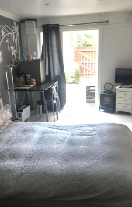 Belfast Private Room, En-Suite & Own Access Exterior foto